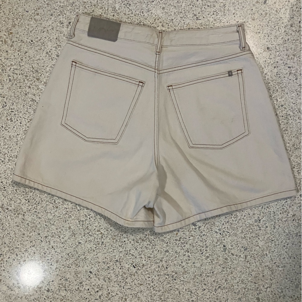 Everlane High Waist Beige Shorts - Picture 2 of 4